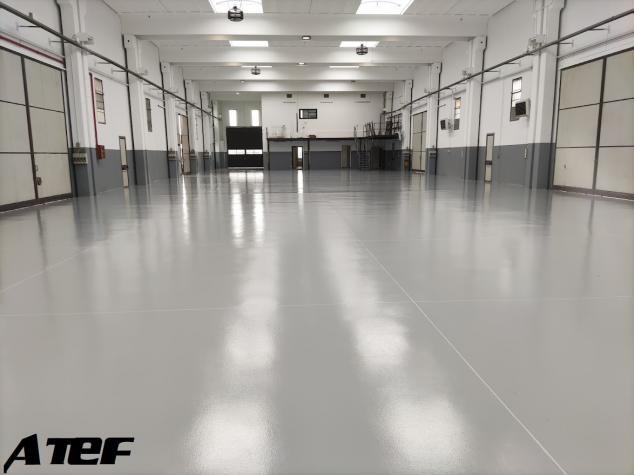 Ristrutturazione pavimento industriale e rivestimento in resina (Rosate-Milano)